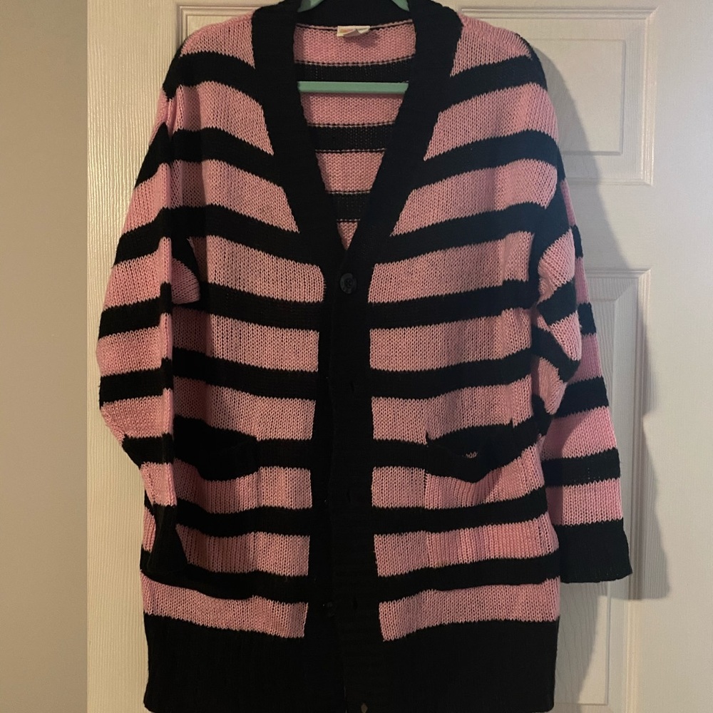 LuLaRoe Lucille Sweater. Size M